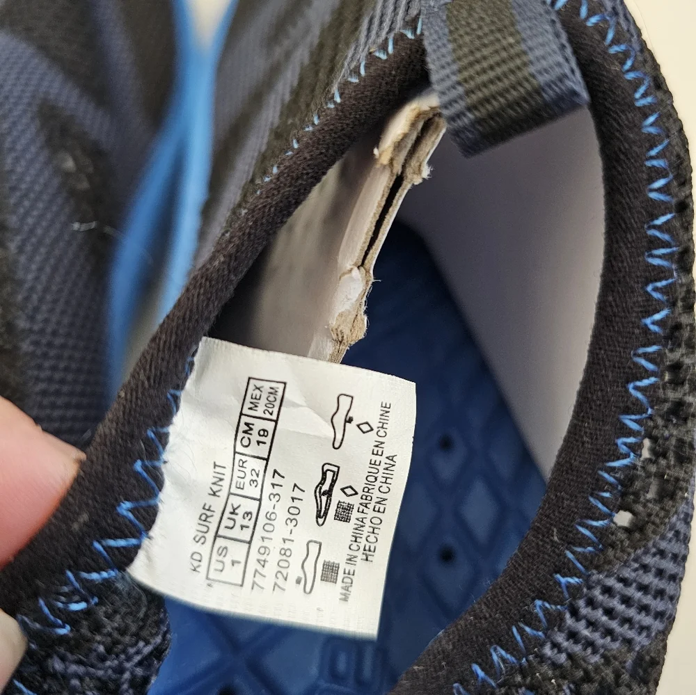 Speedo Navy Blue Water Shoes Speedo USA kids water shoes size 1 big kid